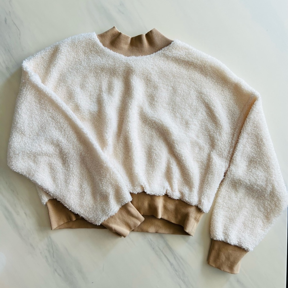 Fabletics Sherpa sweater